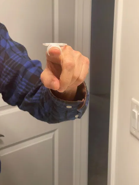 Ngón Tay Chập Ngón Tay Có Lò Xo - Image 2