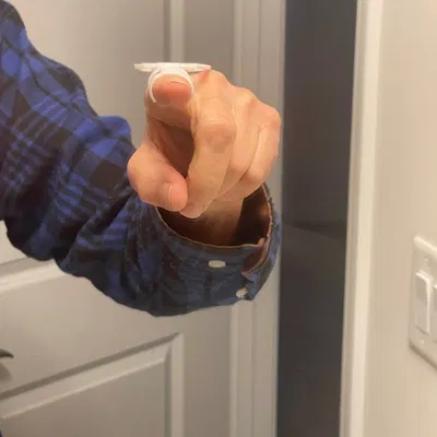 Ngón Tay Chập Ngón Tay Có Lò Xo