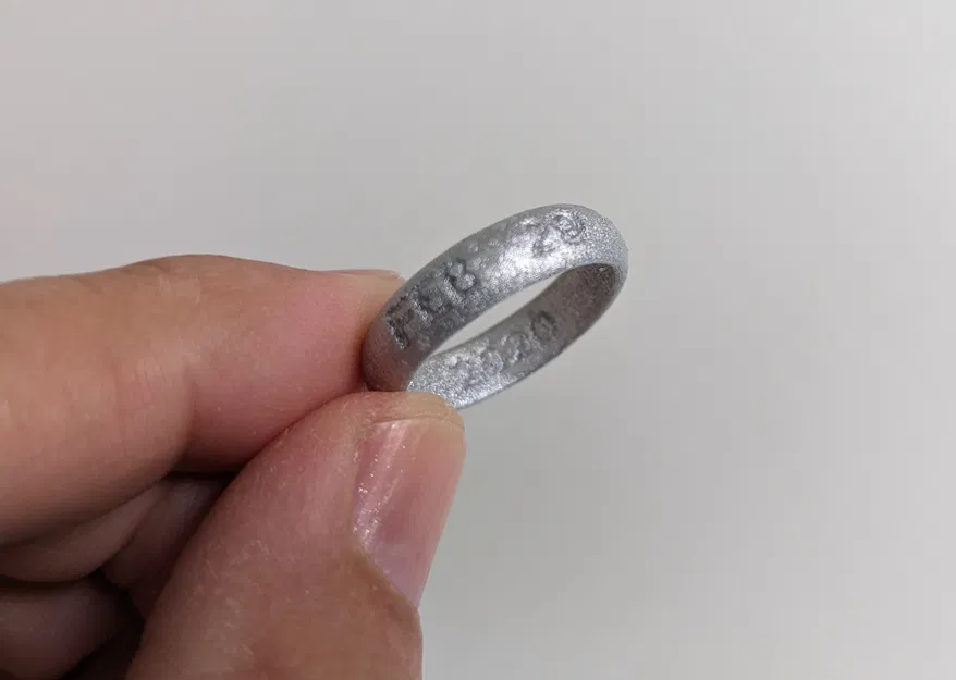 Nhẫn Cưới Năm Nhuận (Leap Year Wedding Band) - Image 1