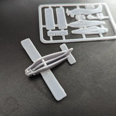 Mô hình máy bay Beechcraft Musketeer B23 dạng Kit Card