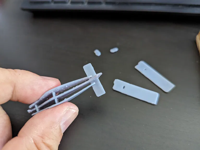 Mô hình máy bay Beechcraft Musketeer B23 dạng Kit Card - Image 4