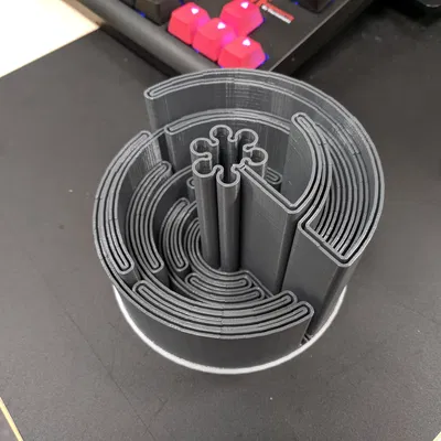 Mê Cung Nghiêng Thánh (Holy Inclined Maze)