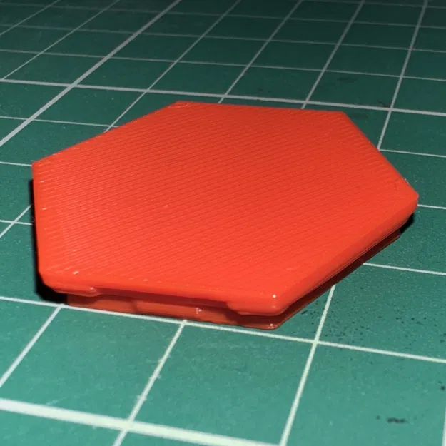 Nắp hộp TinyHive, có thể gắn vào lưới như 'đĩa' - Image 1