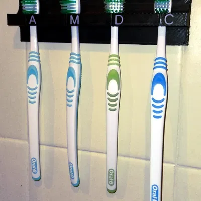 Khay Cắm Bàn Chải Đánh Răng Cá Nhân Hoá