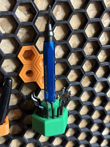 Giá đỡ dao rọc giấy - Thiết kế lục giác - Image 1