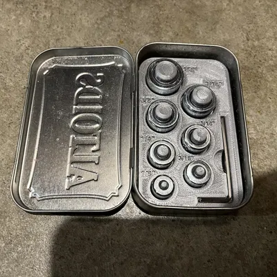 Khay Đựng 7 Món Chặn Mũi Khoan Cho Hộp Thiếc Altoids