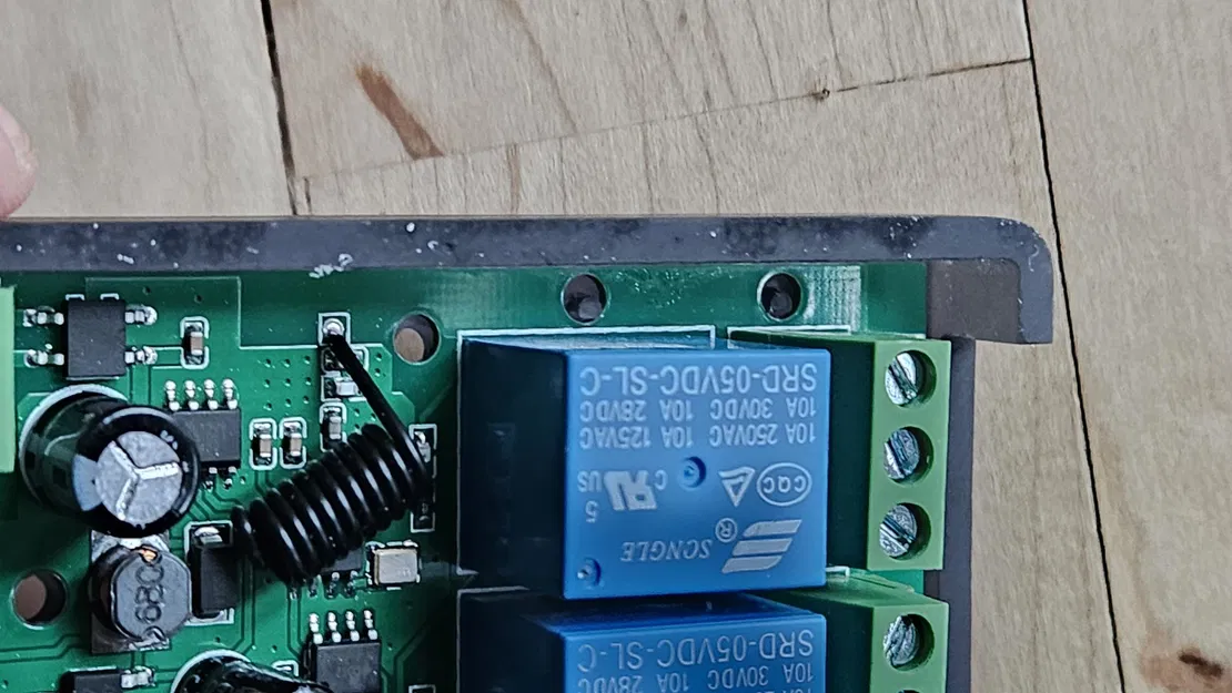 Vỏ Hộp Relay Zigbee Tuya Thông Minh 4 Kênh Newgoal - Image 5