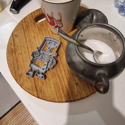 Khuôn Cắt Bánh Quy Captain Underpants - George