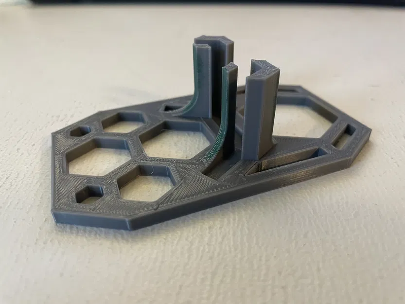 Chân Đế Vững Chắc Cho Chân Bàn Cờ Hextraction - Image 1