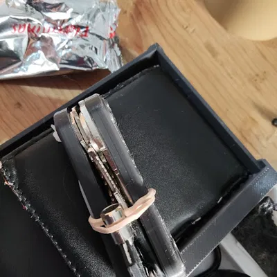 Móc chìa khóa không cần vít - Một phiên bản khác