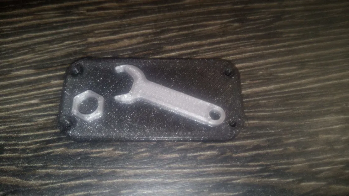 Huy Hiệu Thợ Thủ Công/Kỹ Sư - Image 1