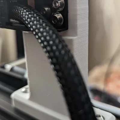 Pat Gắn Xích Cáp