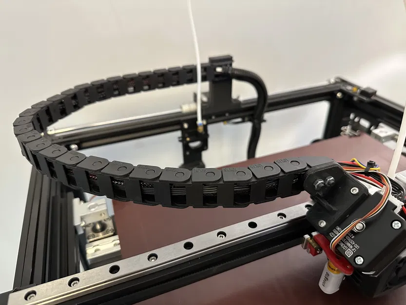 Ender 5 plus với MicroSwiss NG cable chain - Image 1
