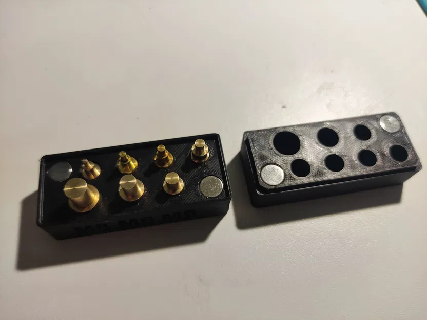 Hộp Đựng Phụ Kiện Ruthex Có Nam Châm 8x3 - Image 2