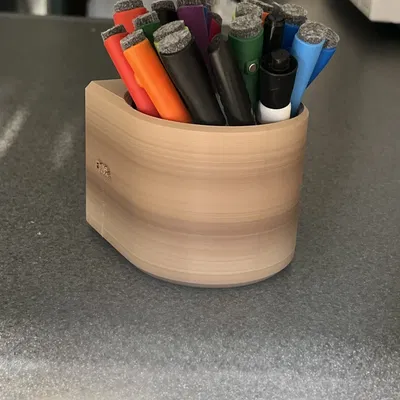 CỐC CẮM BÚT DẠ CÓ NAM CHÂM