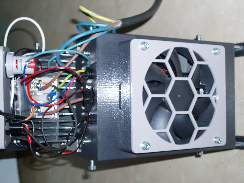 Mô Hình Lưới Tản Nhiệt Quạt Bếp Từ (mřížka ventilátoru) - Image 1