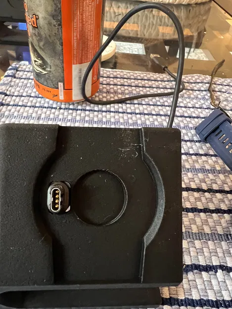 Giá Đỡ kiêm Sạc Garmin Quatix 7 - Image 2