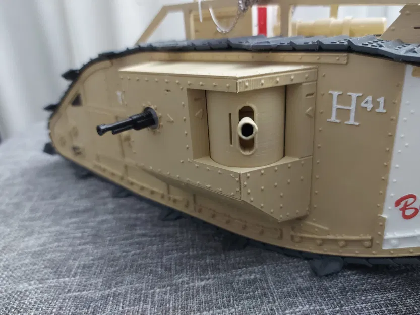Mô Hình Xe Tăng Mark V Chi Tiết - Image 9