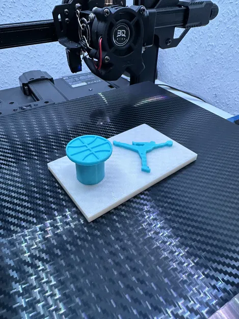 Giá Treo Nón Lưỡi Trai / Móc Treo Nón - Image 2