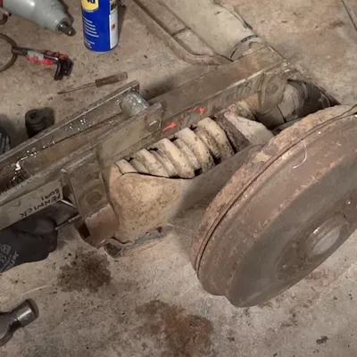 Công cụ Nén Lò Xo Sau Peugeot 305 / Citroen C15