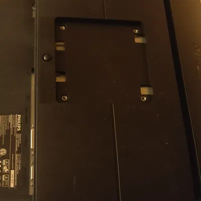 VESA 100 Monitor wall mount