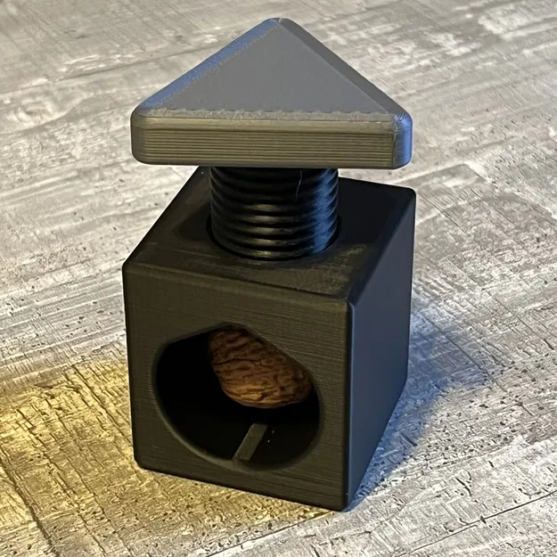 Nutcracker, thiết kế hiện đại - Image 1