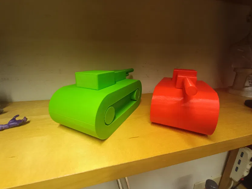 Hộp đựng tiền xe tăng Risiko - Image 1