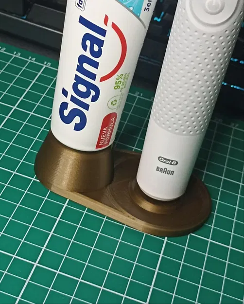 Kệ đựng kem đánh răng và bàn chải Oral B - Image 1