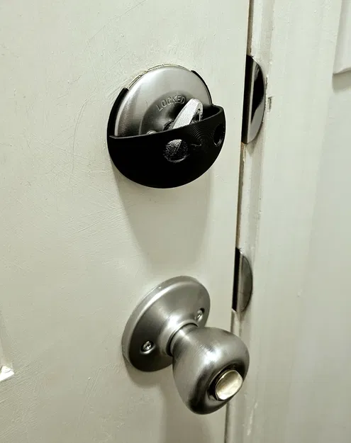 Vỏ che ổ khóa chống trẻ em - Image 1