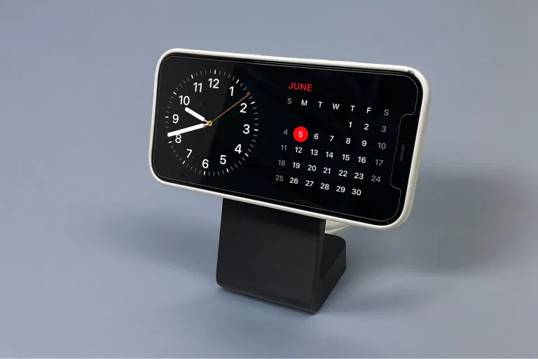 Đế Sạc Magsafe (Chế độ Chờ iPhone) - Image 1