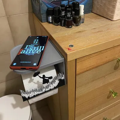 Kệ giữ giấy vệ sinh Mary Poppins phiên bản bay