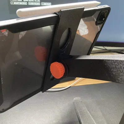 Giá đỡ iPad Pro kèm ốp lưng