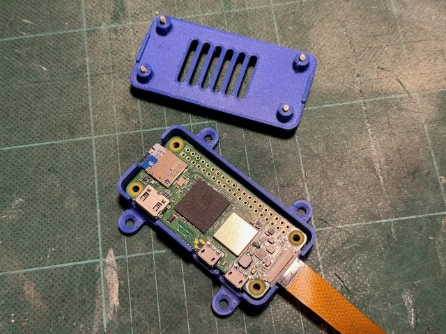 Vỏ Raspberry Pi Zero 2W và chân đế camera xoay - Image 7