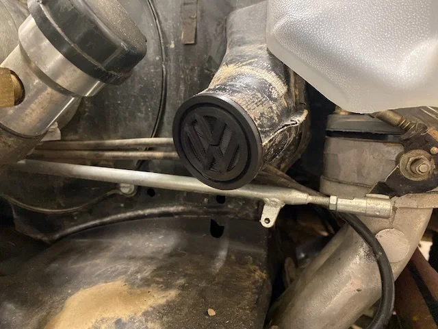 Nút bịt ống gió quạt động cơ VW làm mát bằng gió - Image 1