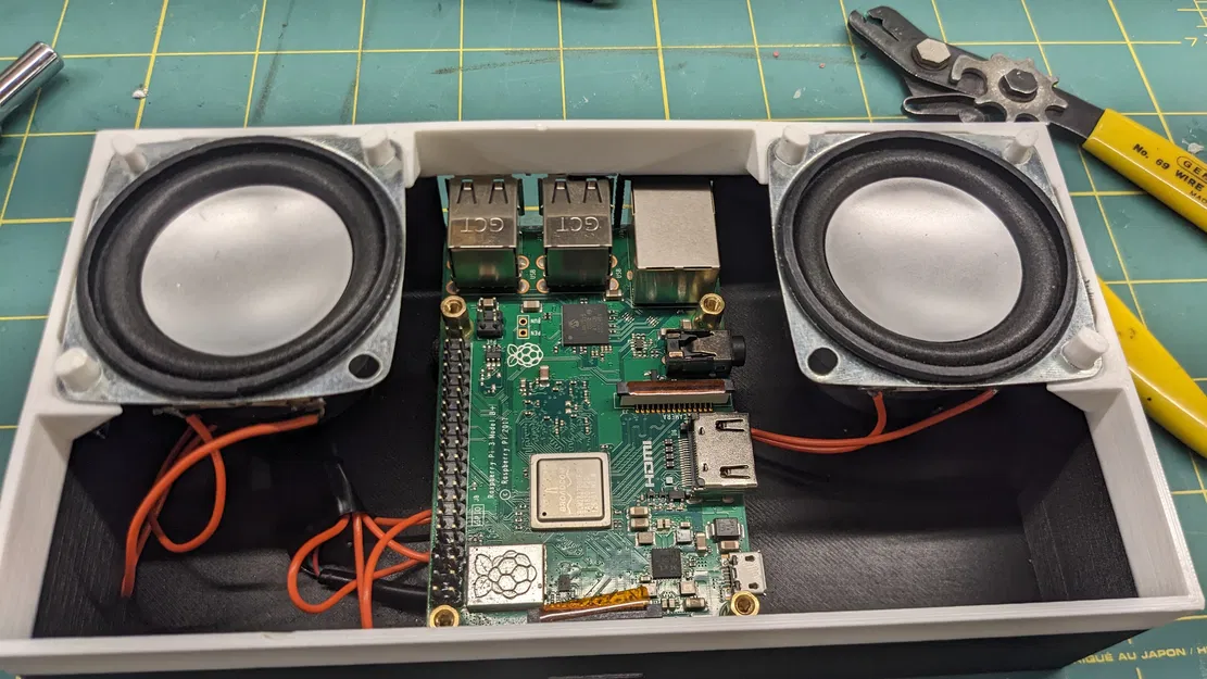 Vỏ case cho Raspberry Pi kèm loa - Image 2