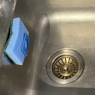 Giá để miếng rửa chén cho bồn Ikea Vatudalen