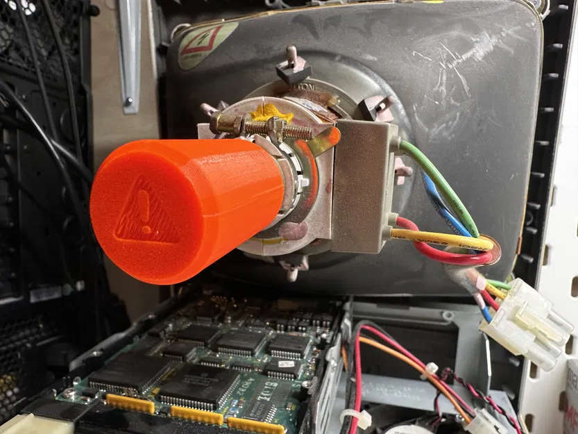 Nút Bảo Vệ Chân Bóng Đèn CRT Máy Macintosh - Image 1
