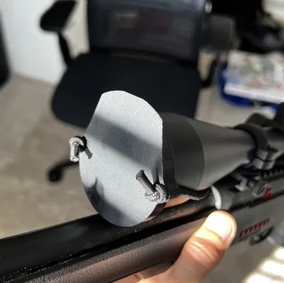 Nắp che ống kính Vortex Sonara dạng lật