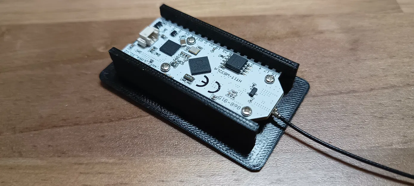 Khung gắn panel cho Heltec WiFi Lora32 - Image 3