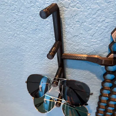 Kệ Kính Mắt Treo Tường Honeycomb