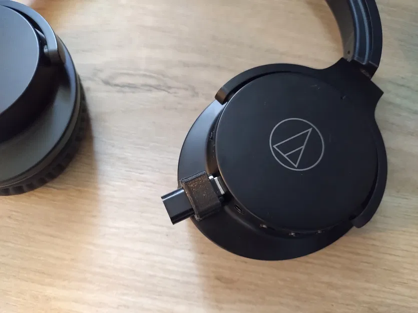 Giá đỡ adapter USB-C cho tai nghe ATH-ANC500BT - Image 1