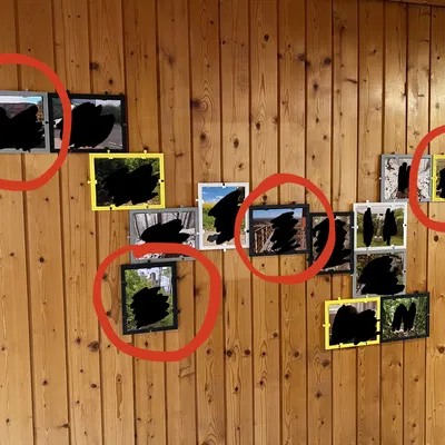 The Mosaic - Khung Ảnh Ghép Lại Được