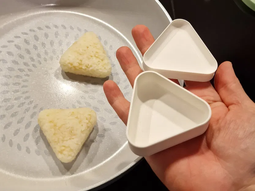 Khuôn Cơm Nắm Onigiri Press - Image 1