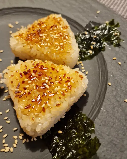 Khuôn Cơm Nắm Onigiri Press - Image 2