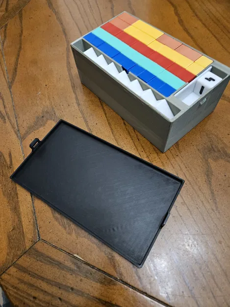 Hộp/Vỏ đựng Stoli - Image 1