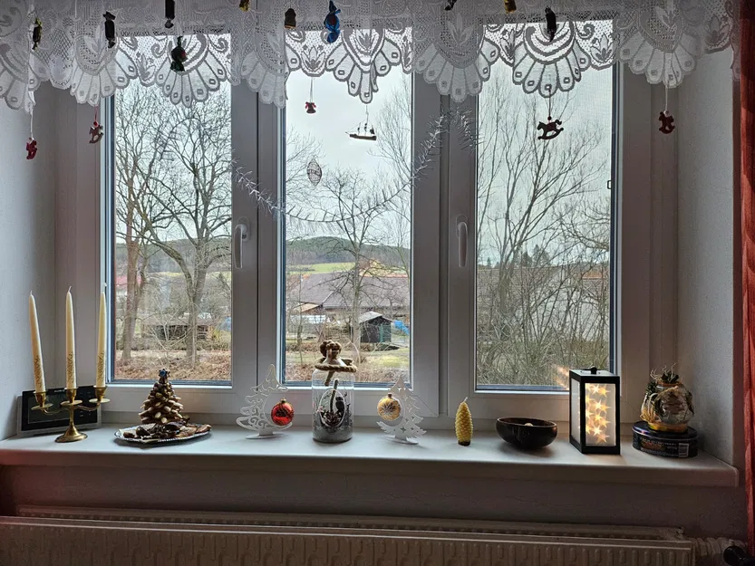 Cây Thông Noel Có Đế Trang Trí Phiên Bản 03_a và 03_b (có móc treo quả châu/trang trí Noel) - Image 4