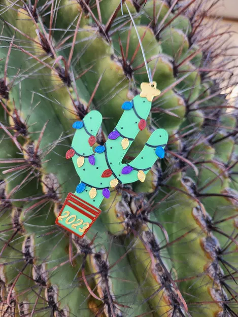 Đồ Trang Trí Hình Xương Rồng - Image 1