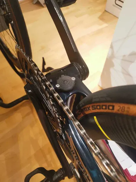 Giá Đỡ Apple Airtag Cho Xe Đạp Cube Agree C62 SLT - Image 3