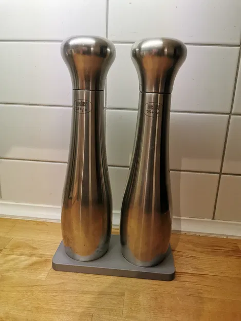 Khay Đựng Máy Xay Muối Tiêu Phong Cách Weber Style - Image 1