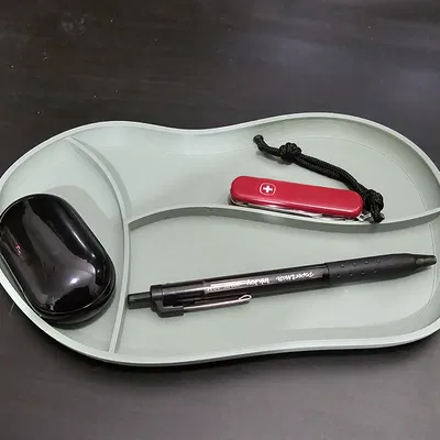 Khay Bàn Cong Có Vách Ngăn